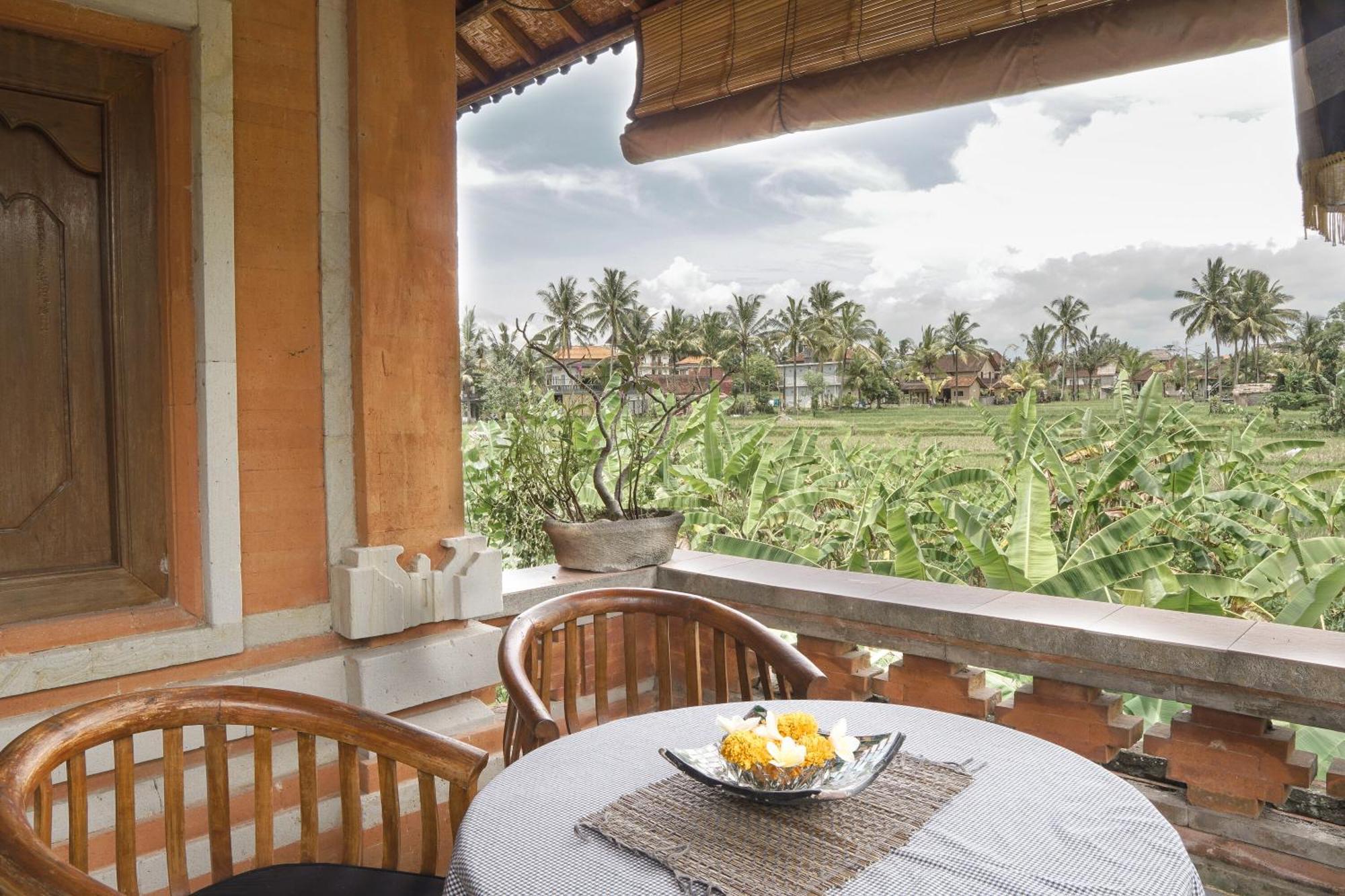 Nirwa 1 Ubud Guesthouse Exteriör bild