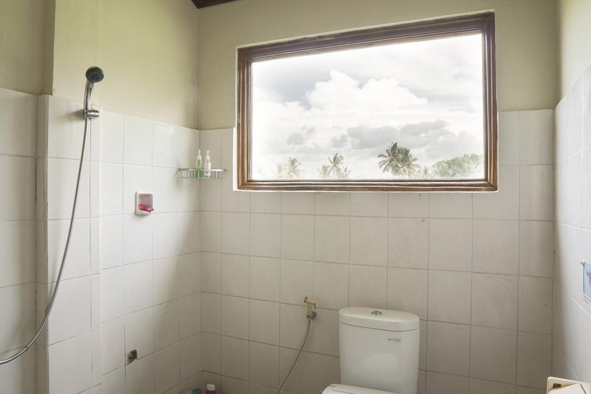 Nirwa 1 Ubud Guesthouse Rum bild
